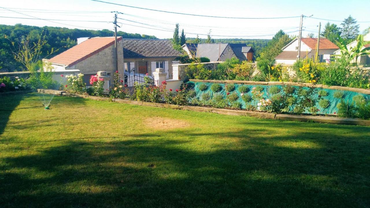Le Germoir Villa Dommiers Exterior photo